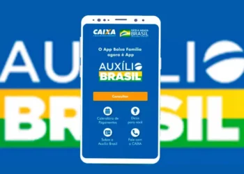 Bolsonaro regulamenta empréstimo do Auxílio Brasil sem definir limite de juros