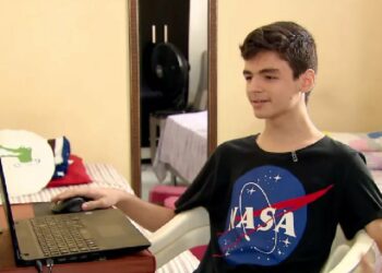 Brasileiro de 12 anos acha 2 asteroides e ganha certificado da Nasa