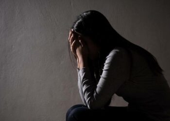 Menino morre após quatro meses em coma em consequência de um desafio do Tik Tok