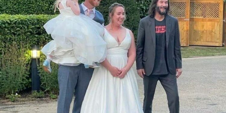 O ator foi convidado e compareceu ao casamento de um fã que sequer conhecia - Foto: Nikki Roadnight / arquivo pessoal