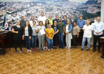 Câmara aprova piso salarial a agentes de saúde e endemias