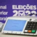 Eleitores com celulares podem ser retirados de cabines por policiais
