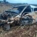 Carro fica ‘achatado’ após capotamento que feriu dois jovens no Oeste do Paraná