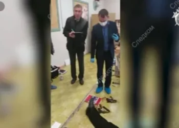 Atirador invade escola, mata 13 pessoas e deixa 20 feridas na Rússia