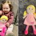 Avó faz boneca sem antebraço para neta com deficiência se sentir representada