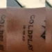 Fã tatua data de show do Coldplay em São Paulo e lamenta cancelamento
