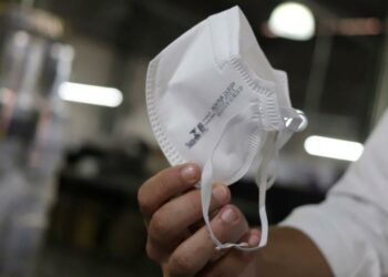 Covid-19: infectologistas defendem volta das máscaras e mais vacinação