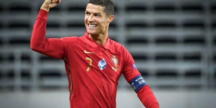 Cristiano Ronaldo está precisando de precisando de um novo mordomo, um cozinheiro e mais outros dois empregados - Foto: divulgação