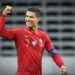 Cristiano Ronaldo compra mansão e procura empregados. Salário R$ 33,5 mil