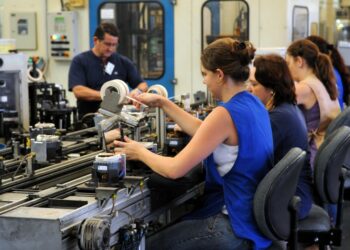 Jovens que buscam trabalho estão mais fragilizados emocionalmente