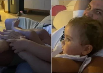 Bebê viraliza nas redes sociais após cena hilária de ciúme com o pai; assista