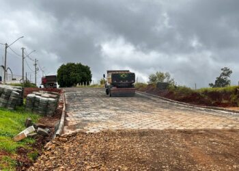 Ribeirão Claro: Concluída última fase da pavimentação com concreto no Distrito Industrial