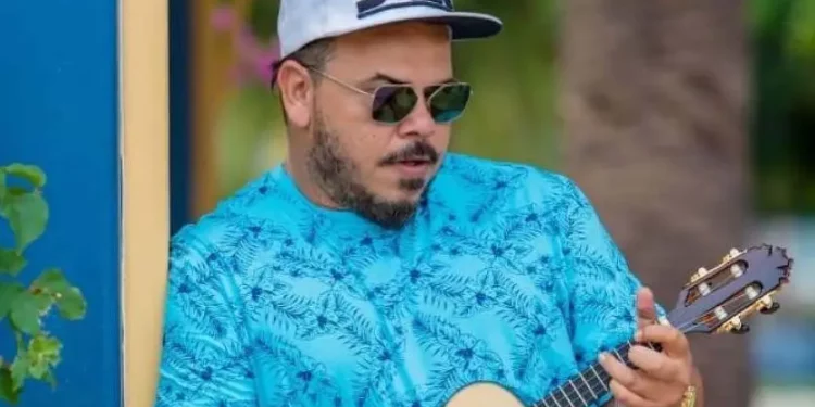 Renatinho, vocalista do Bokaloka, passou mal durante um show da banda no Rio. Foto: Reprodução/Instagram