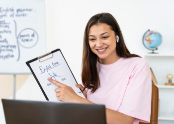 UENP abre inscrições para credenciamento de instrutores de idiomas