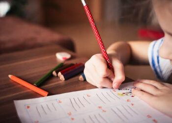 Projeto atende crianças e adolescentes com sintomas de ansiedade