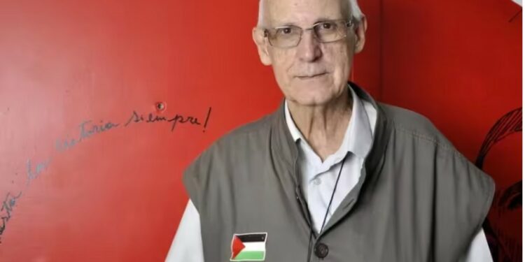Padre Julio criou o programa de moradia e vai ajudar famílias sem teto. - Foto: reprodução