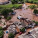 Barragem transborda e causa destruição em município do Paraná