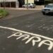 Moradores pintam ‘PARE’ por conta própria em rua no Paraná
