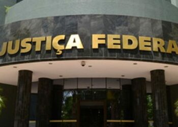 Justiça Federal manda Paraná fornecer remédio de R$ 122 mil a menina de 13 anos