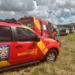 Motorista morre após carro capotar e cair dentro de rio, no Paraná