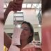 Professora compra 287 ingressos de cinema para realizar sonho dos alunos. Vídeo!