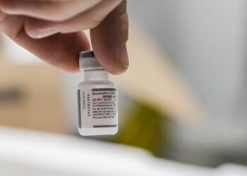 Saúde alerta para baixa procura pela vacina bivalente contra a Covid-19 no Paraná