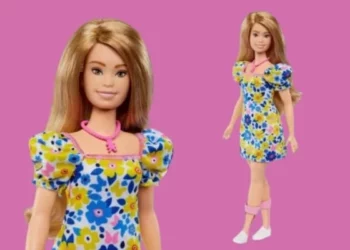 Barbie lança primeira boneca com síndrome de Down