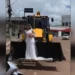 Noiva surpreende e vai a casamento em retroescavadeira no Pará; assista