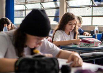 Com objetivo de fornecer diagnóstico da aprendizagem, 1ª Prova Paraná será nesta semana