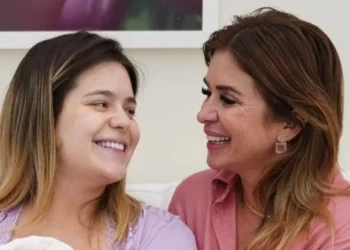 Mãe de Viih Tube conta detalhe curioso do nascimento de Lua