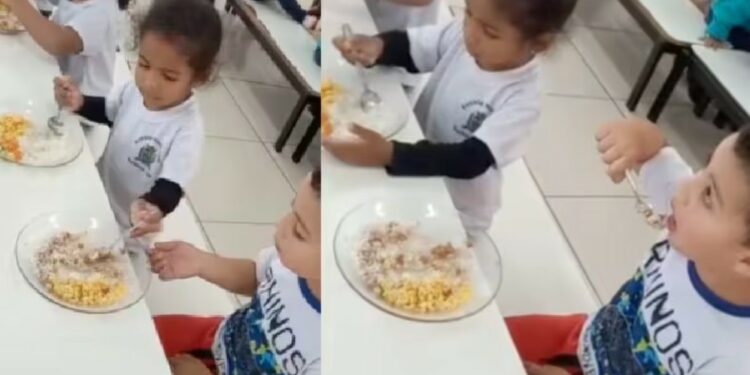 A professora flagrou o momento em que a menina ajuda o amiguinho autista a comer e enche a colher dele várias vezes - Fotos: reprodução / TikTok @lidiacampos1231