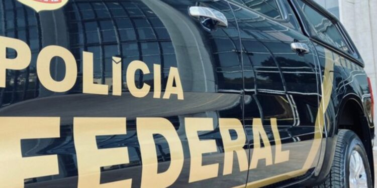 Idoso de 71 anos foi preso pela Polícia Federal em Maringá, acusado de fraudes em licitações emBalneário Camboriu. (Foto: Polícia Federal)