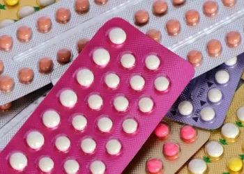 Anticoncepcional aumenta risco de depressão em mais de 73%, diz estudo
