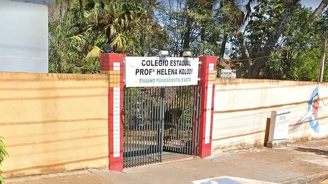 Escola fica localizada no Centro de Cambé (Foto: Reprodução/ Google Street Views)