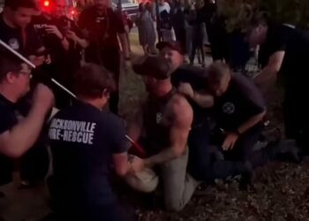 Lutador de MMA enfrenta crocodilo de 3 metros e vence batalha