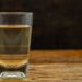 Cachaça da discórdia: morador de rua denuncia padaria que não deixou ele beber