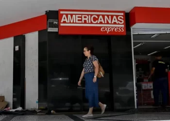 Americanas demite 1,4 mil funcionários em uma semana como parte de reestruturação