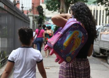 Escola em tempo integral: governo publica regras para adesão