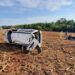 Paraná: Professora morre após ser ejetada de veículo em capotamento na PR-546
