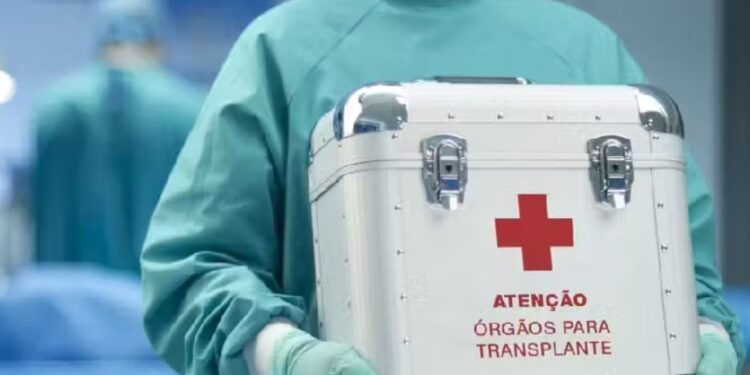 Apesar do recorde de transplantes de órgãos em 2023, o Brasil tem mais de 40 mil pessoas na fila de doação. - Foto: reprodução / PortalHospitaisBrasil