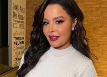 Caminhão é parado por Maraisa em estrada; saiba o motivo!