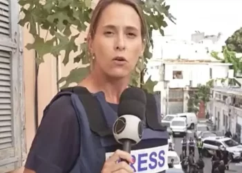 Repórter da Record em Israel quase tem casa atingida por míssil