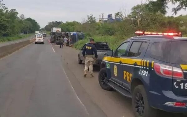 Trânsito flui normalmente, de acordo com a PRF - (Foto: reprodução / PRF)