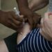 Pediatra alerta para importância da vacinação em bebês prematuros