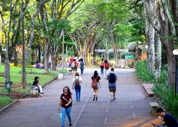 Enem 2023 não será adiado em cidades afetadas pelas chuvas no Paraná, diz Inep