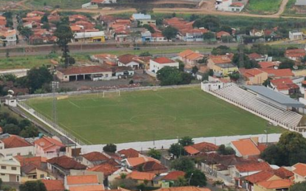 A partida era válida pela Copa Regional de Futebol Amador e acontecia no Estádio Municipal José Eleutério da Silva (Foto: Wikimapia)