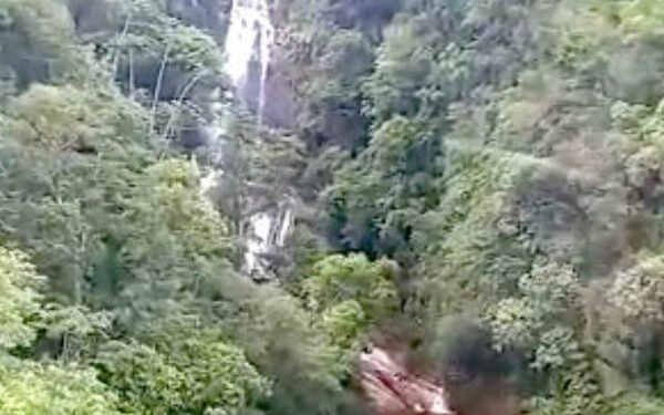 Salto dos Macacos fica no Pico Marumbi. (Foto: Divulgação / BPMOA