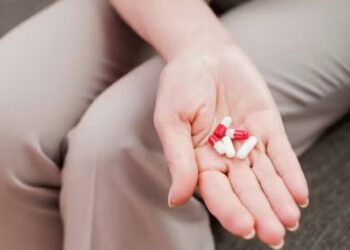 Novo medicamento contra HIV com dose única diária chega ao Brasil