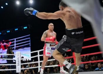 Popó vence Kleber Bambam em menos de um minuto de luta