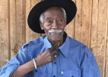 Idoso brasileiro faz 122 anos e tem festa com sanfoneiro em casa; Vídeo